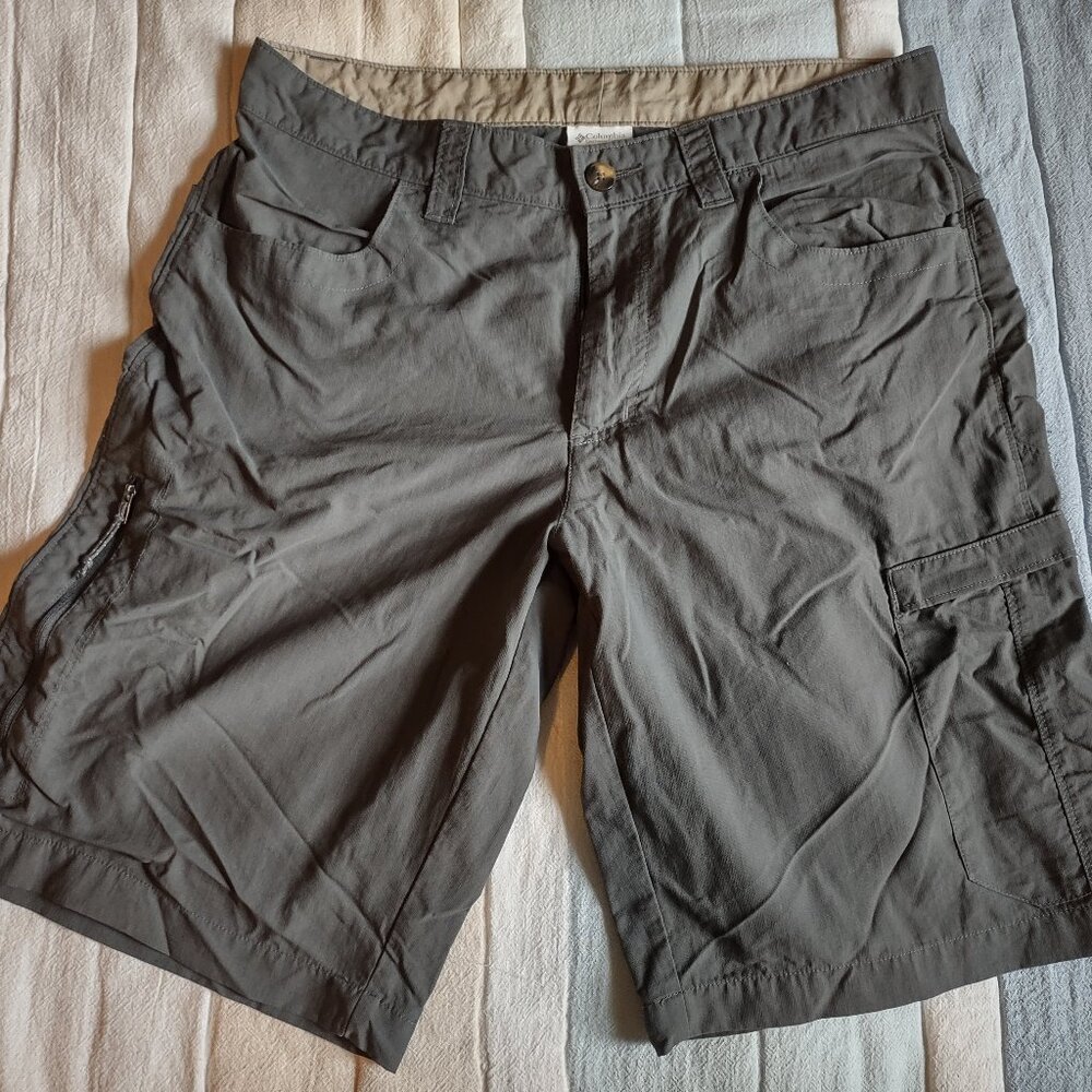 Columbia Cargo Shorts- Men's 34